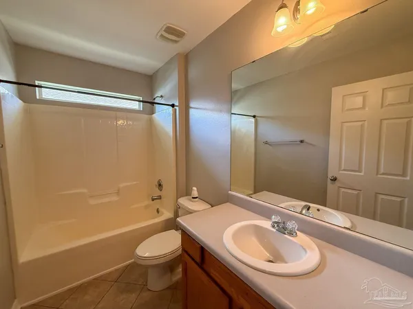 $1,450 | 5919 Bilek Drive, Pensacola, FL 32526