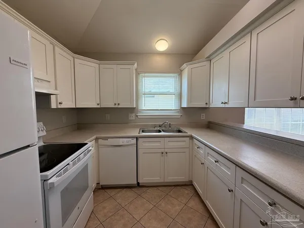 $1,450 | 5919 Bilek Drive, Pensacola, FL 32526