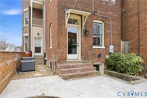 $1,025,000 | 2200 West Grace Street, Richmond, VA 23220