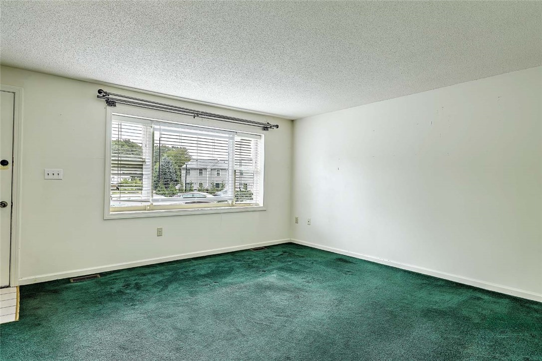 154 Bear Hill Road, Unit 1402 Cumberland, RI 02864 - Photo 17 of 36