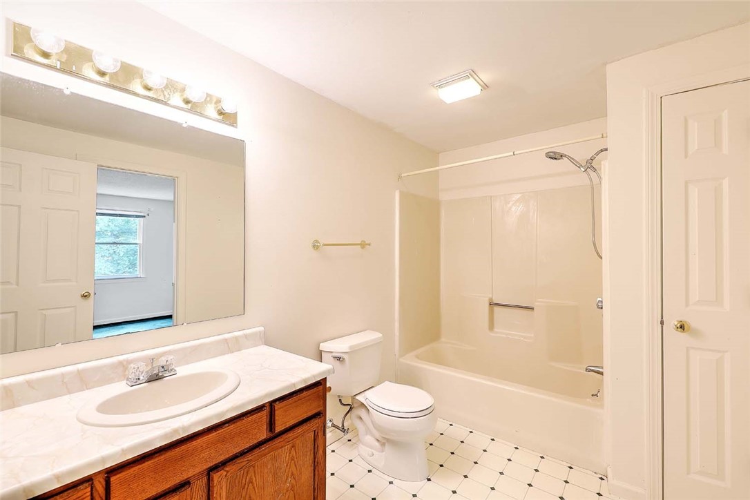 154 Bear Hill Road, Unit 1402 Cumberland, RI 02864 - Photo 29 of 36