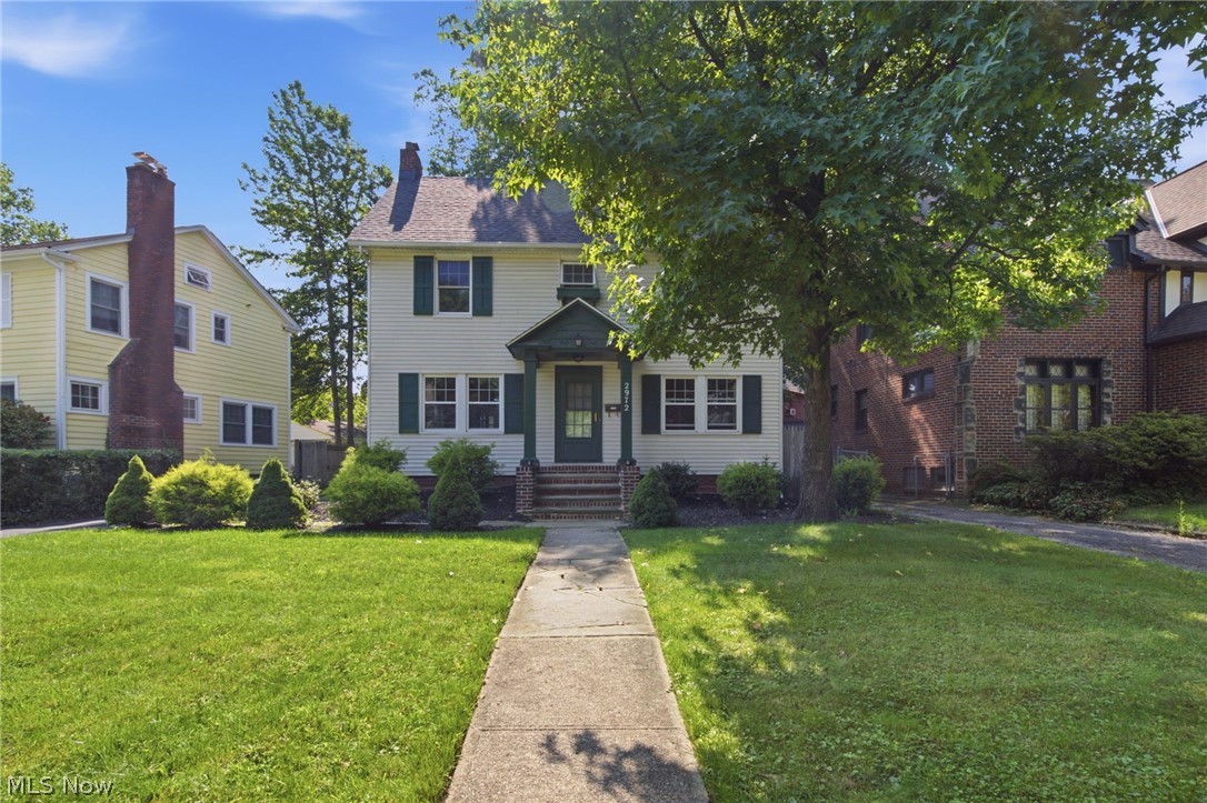 2972 Yorkshire Road Cleveland Heights, OH 44118 - Photo 2 of 32 Gallery Image 2