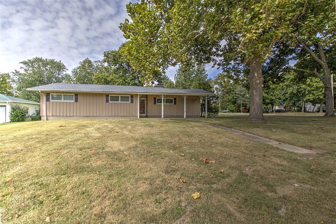 2207 Forest Crest Drive Decatur, IL 62521 - Photo 30 of 31