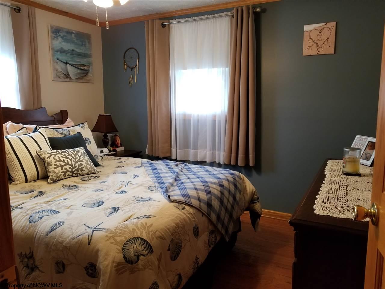 2396 Bunner Ridge Road Fairmont, WV 26554 - Photo 6 of 16 Gallery Image 6