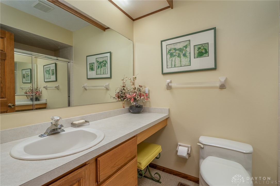 154 Strathmoor Crossing Kettering, OH 45429 - Photo 21 of 25
