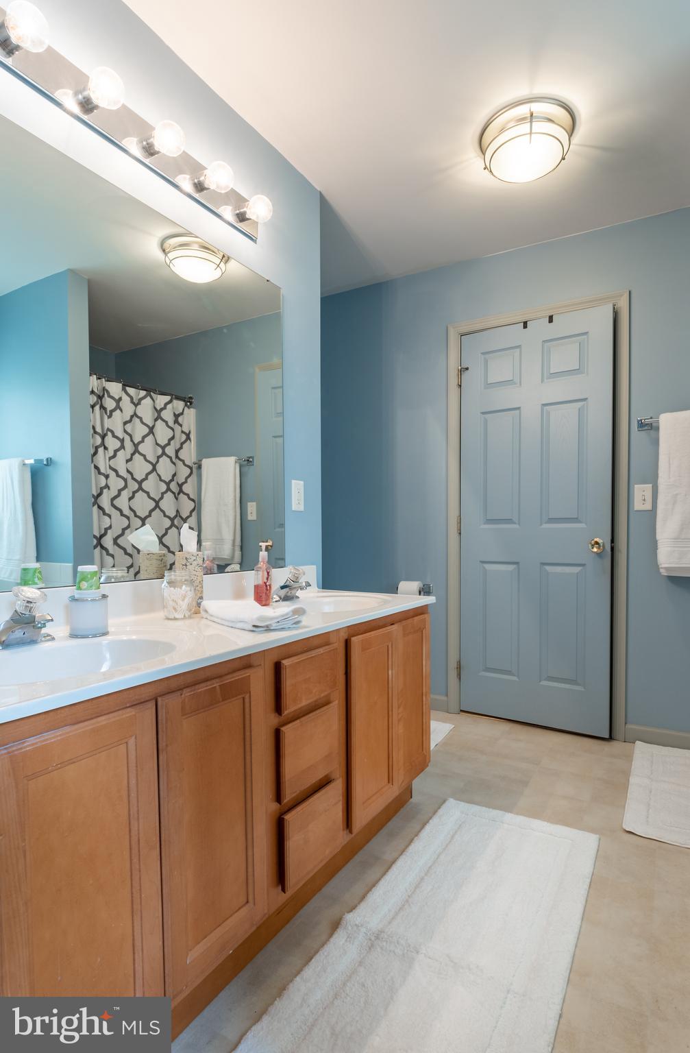 249 North Oak Street Lititz, PA 17543 - Photo 16 of 31
