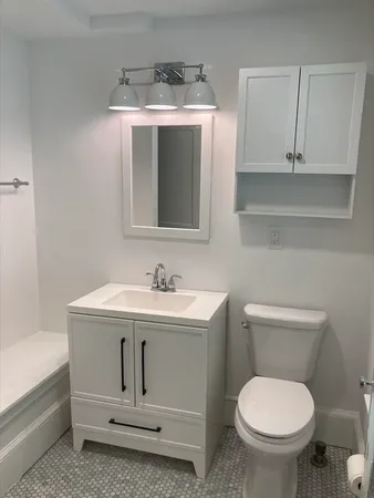 $4,950 | 36 Beaconsfield Road, Unit 2, Brookline, MA 02445