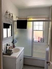 36 Beaconsfield Road, Unit 2 Brookline, MA 02445 - Photo 8 of 13 Gallery Image 8