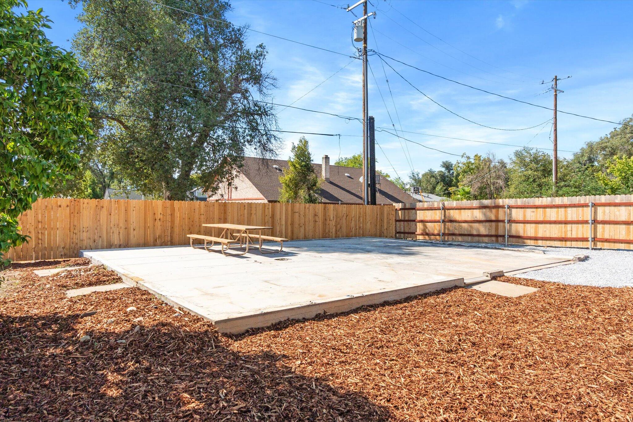 3276 School Street Redding, CA 96002 - Photo 21 of 36 a view of a backyard