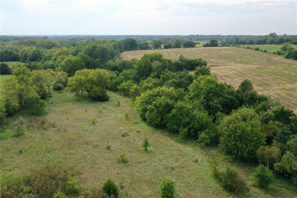 20530 North Webster Street Spring Hill, KS 66083 - Photo 2 of 8