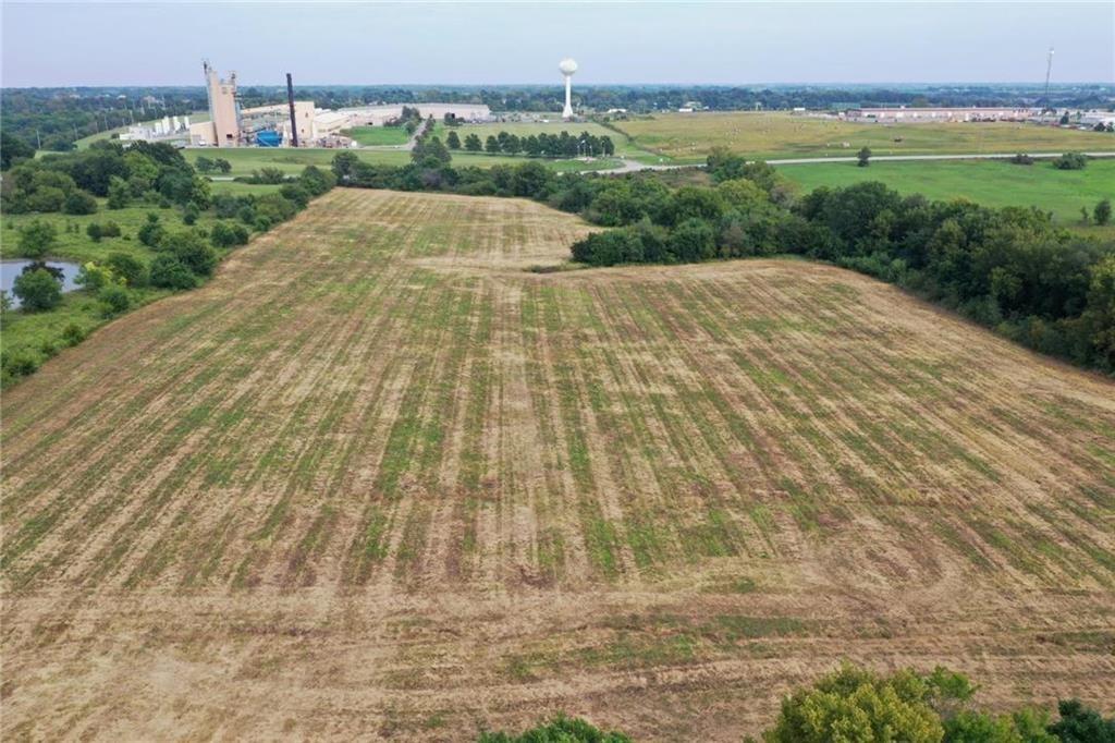 20530 North Webster Street Spring Hill, KS 66083 - Photo 3 of 8