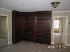 817 Hebron Road Hendersonville, NC 28739 - Photo 14 of 22 Gallery Image 14