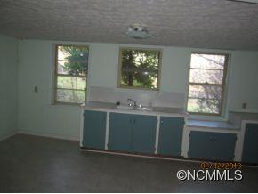 817 Hebron Road Hendersonville, NC 28739 - Photo 21 of 22 Gallery Image 21