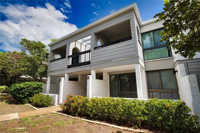 $6,000 | 1555 Tarpon Center Drive, Unit 243, Venice, FL 34285