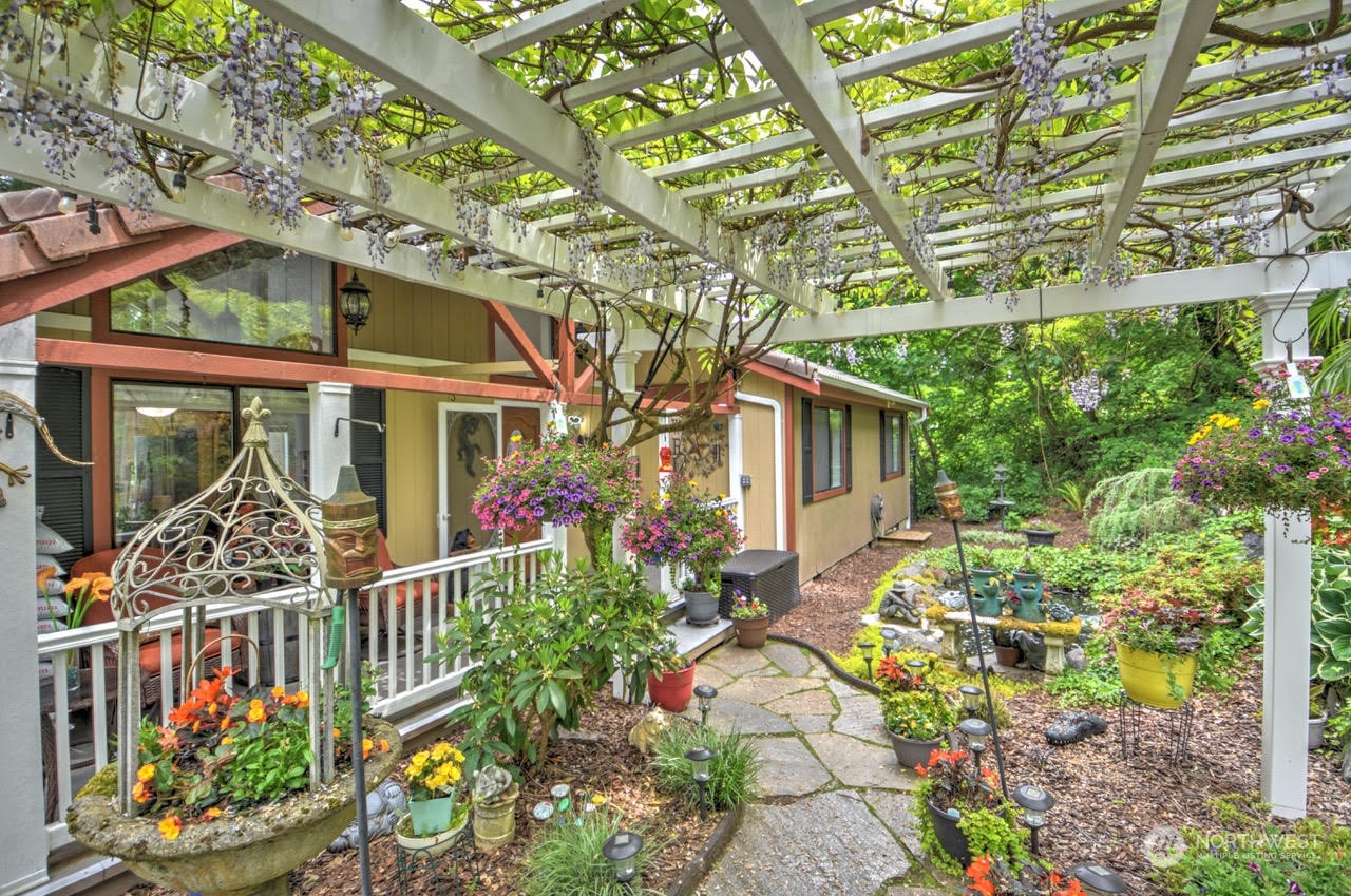 10335 Mullen Road Southeast Olympia, WA 98513 - Photo 1 of 35 Gallery Image 1