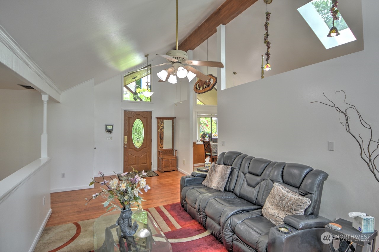 10335 Mullen Road Southeast Olympia, WA 98513 - Photo 5 of 35 Gallery Image 5