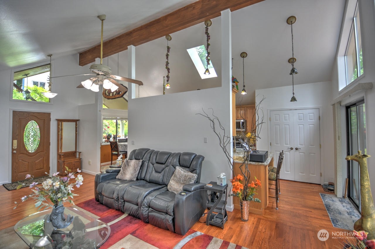 10335 Mullen Road Southeast Olympia, WA 98513 - Photo 6 of 35 Gallery Image 6