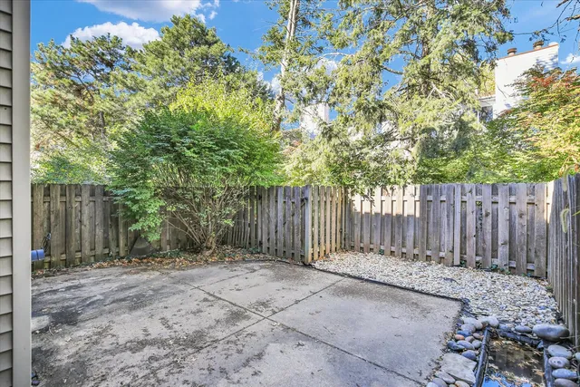 $135,000 | 1310 Brighton Drive, Unit 1310, Urbana, IL 61801