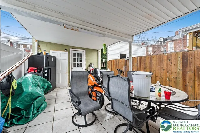 $240,000 | 640 North Lumber Street, Allentown, PA 18102