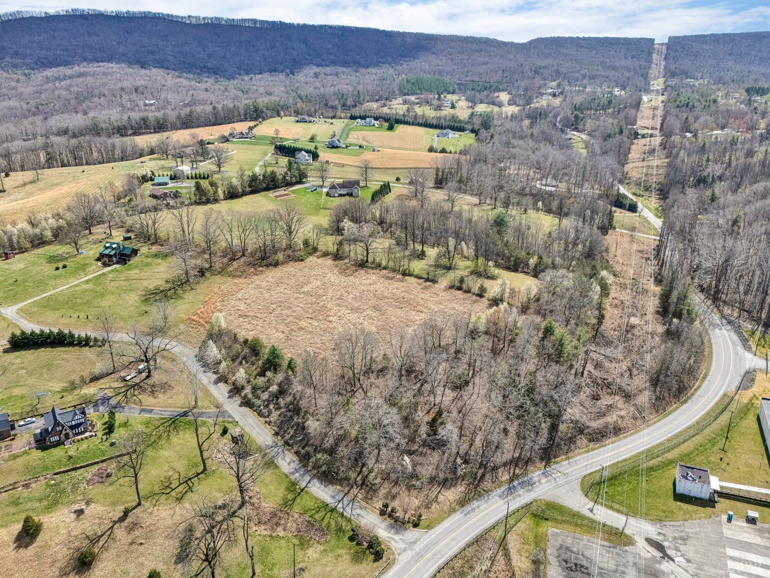 a view of outdoor space and city view