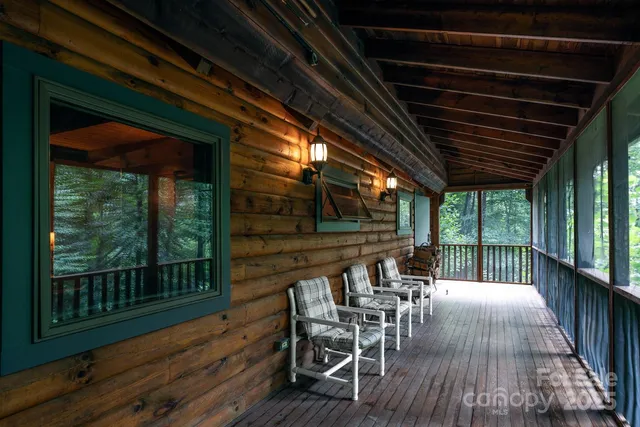 $594,900 | 3925 Blackberry Crest Lane, Lenoir, NC 28645