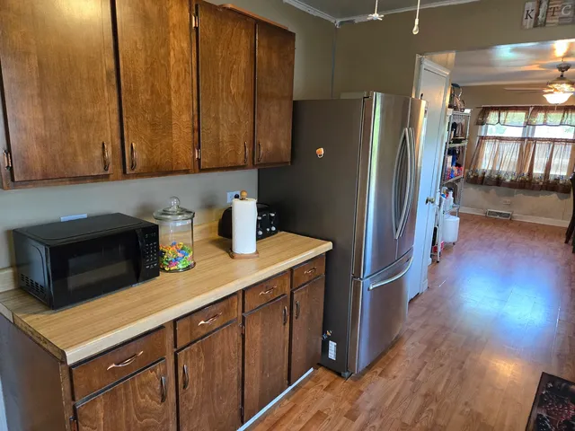 $269,000 | 15035 Harding Avenue, Midlothian, IL 60445