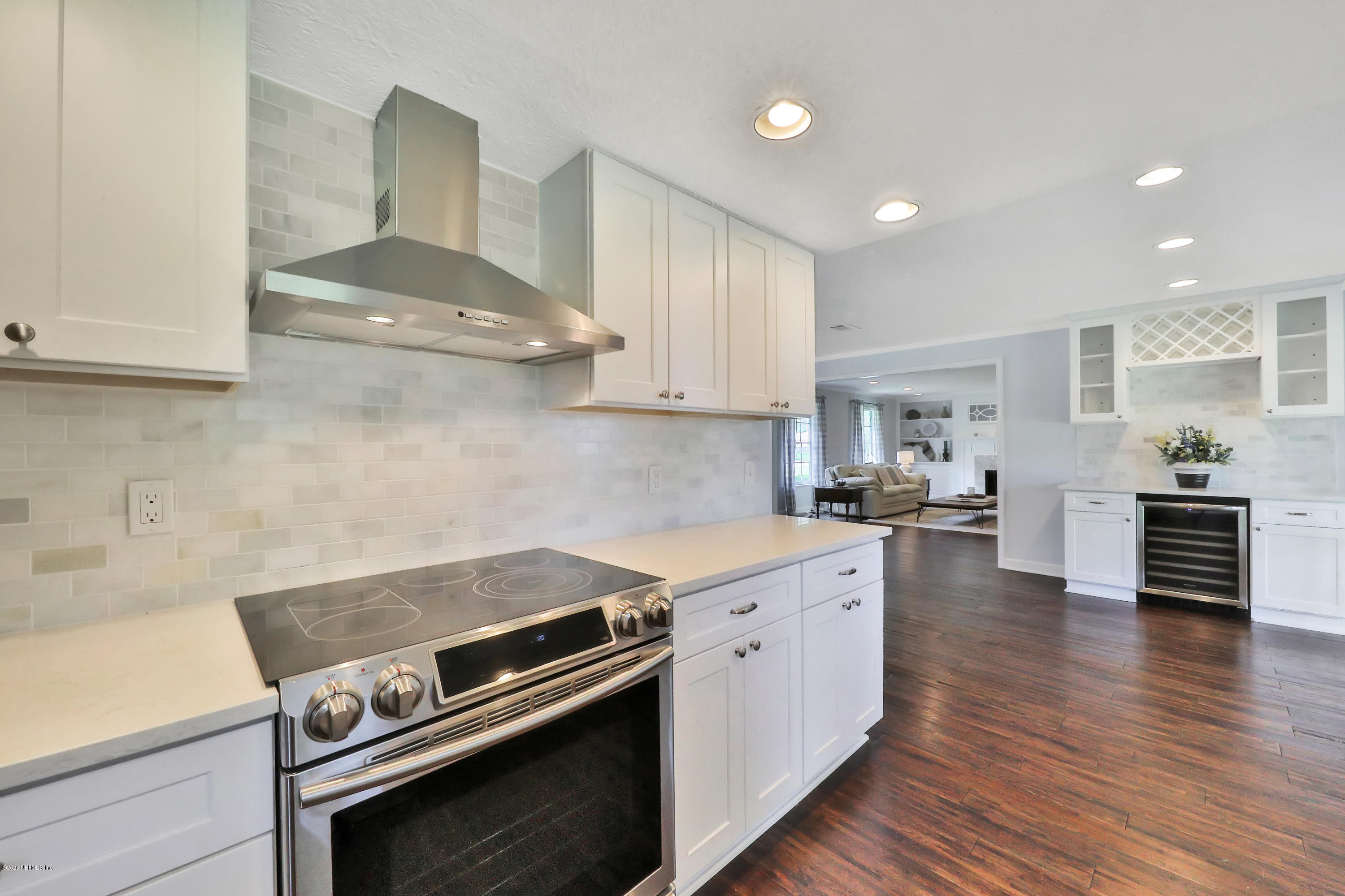 9449 Wexford Road Jacksonville, FL 32257 - Photo 7 of 46 Kitchen