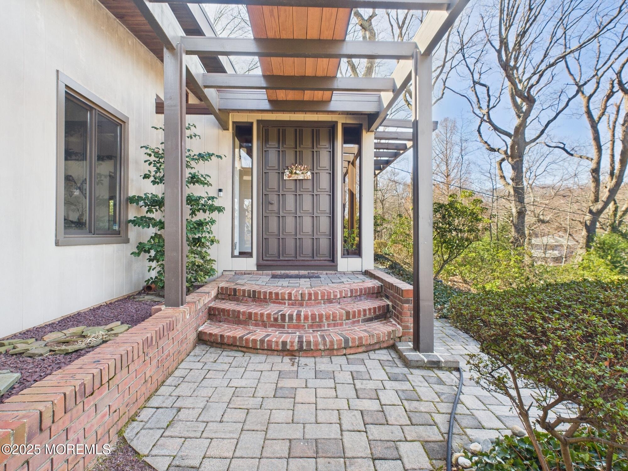 16 Belvidere Road Atlantic Highlands, NJ 07716 - Photo 2 of 51 Entry