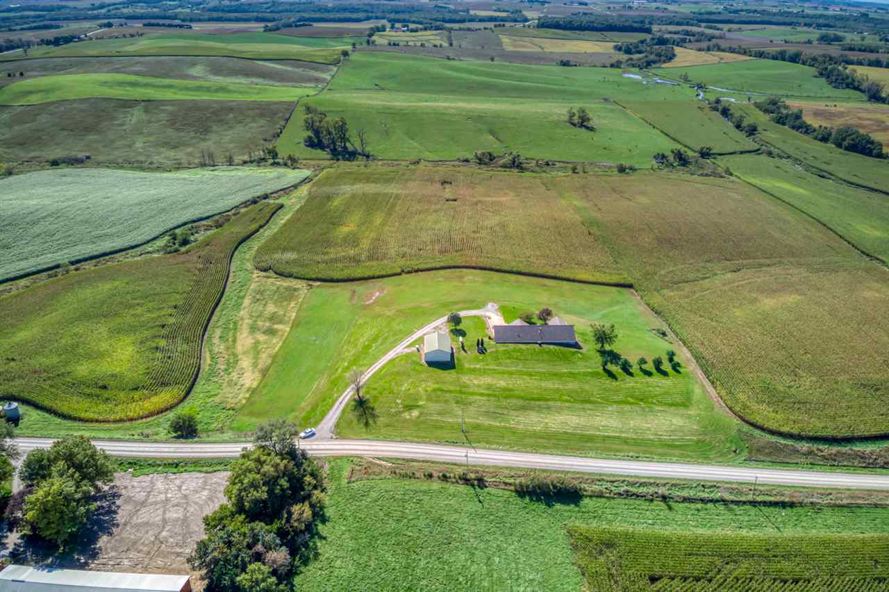 1087 Rohret Road Southwest Oxford, IA 52322 - Photo 8 of 36 Gallery Image 8