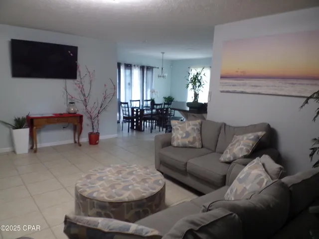 $466,700 | 601 Dolphin Drive, Panama City Beach, FL 32413