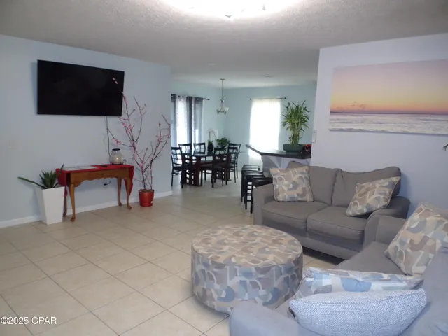 $466,700 | 601 Dolphin Drive, Panama City Beach, FL 32413