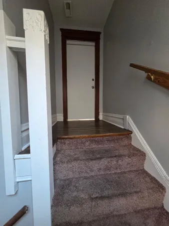 $1,550 | 2704 East 77th Street, Unit 2, Chicago, IL 60649