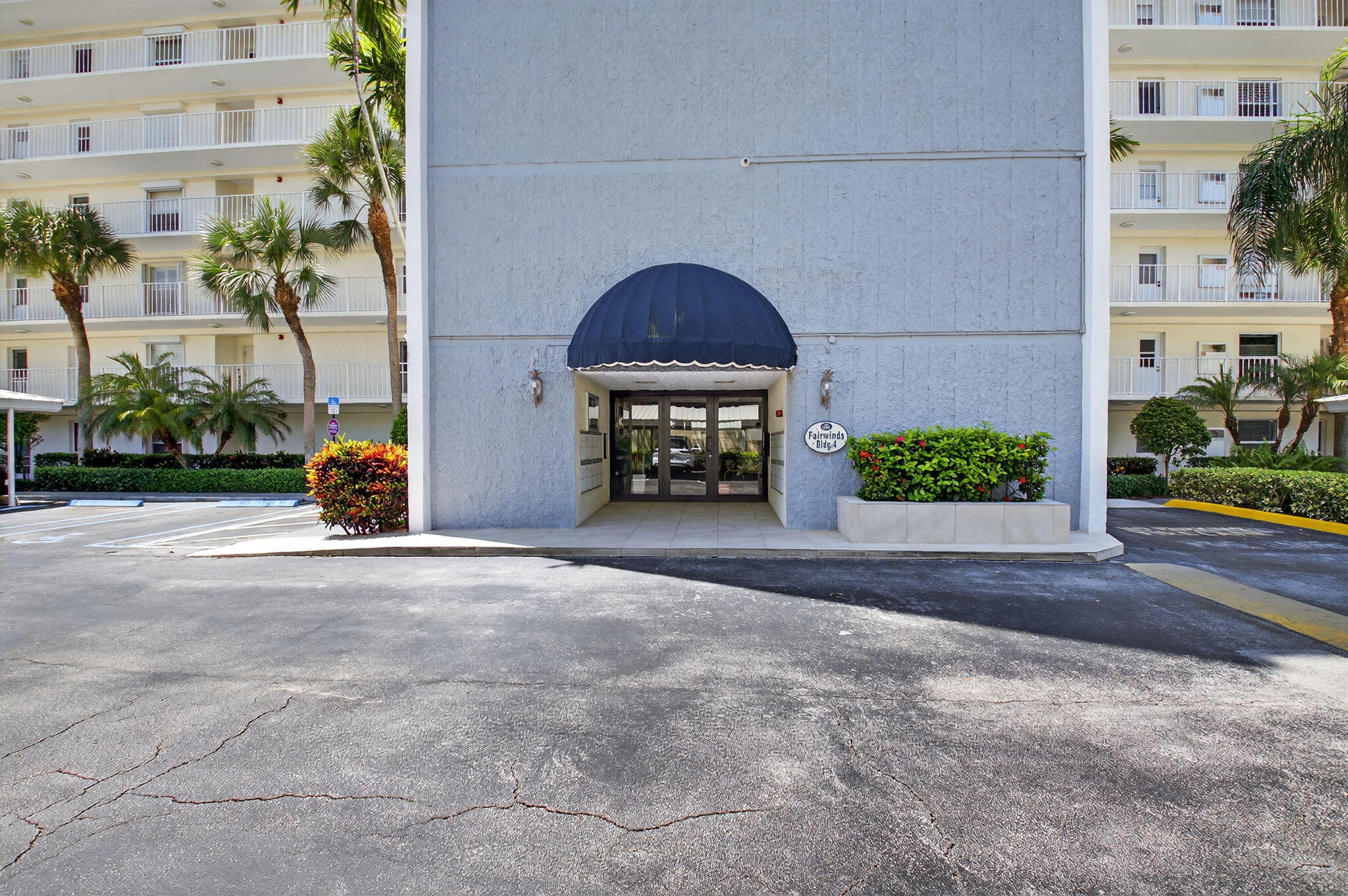 1 Harbourside Drive, Unit 4205 Delray Beach, FL 33483 - Photo 4 of 97 2-web-or-mls-015_DSC_1416