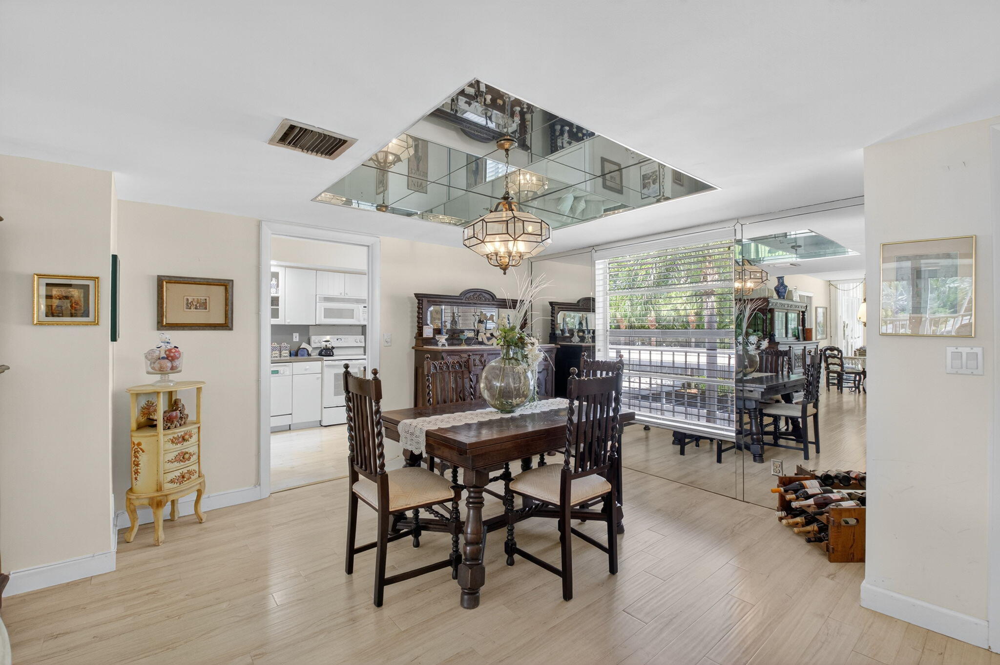 1 Harbourside Drive, Unit 4205 Delray Beach, FL 33483 - Photo 7 of 97 a view of a dining room with furniture and chandelier