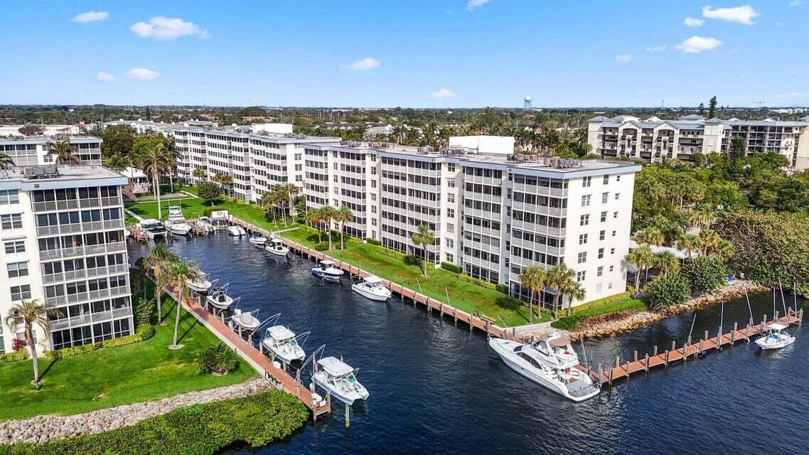 1 Harbourside Drive, Unit 4205 Delray Beach, FL 33483 - Photo 88 of 97 a view of a city with tall buildings