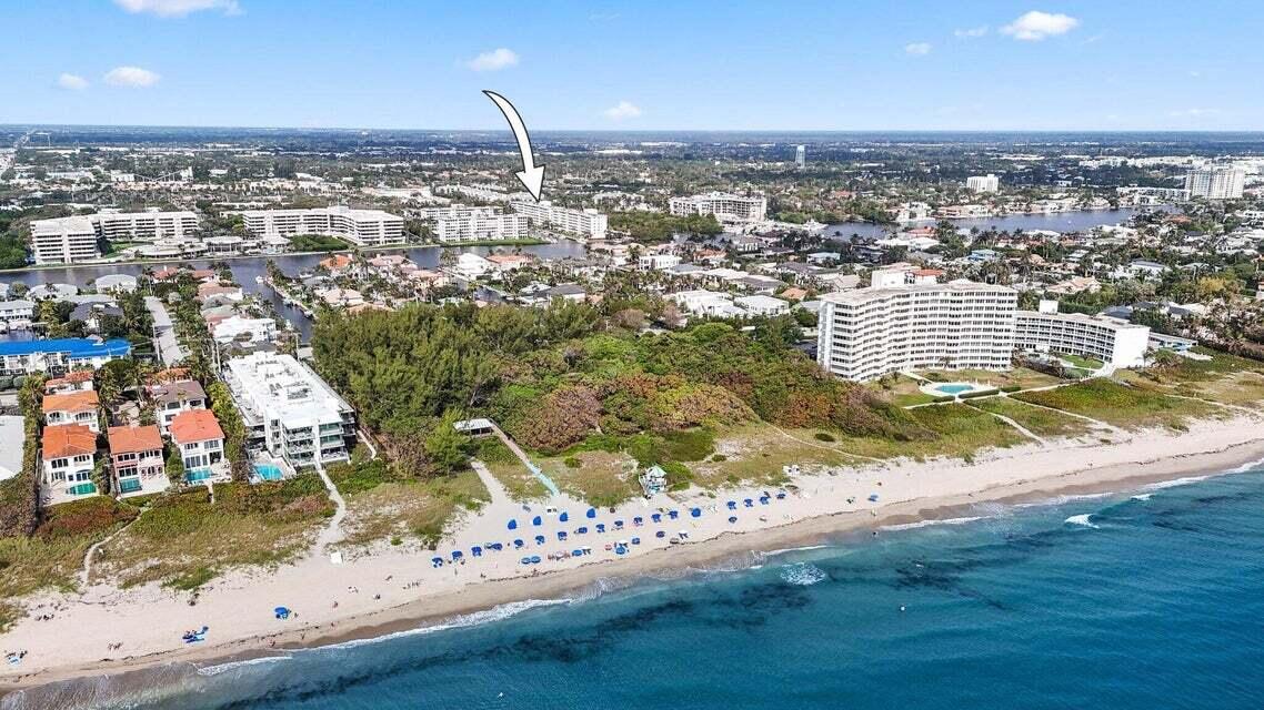 1 Harbourside Drive, Unit 4205 Delray Beach, FL 33483 - Photo 96 of 97 an aerial view of a city