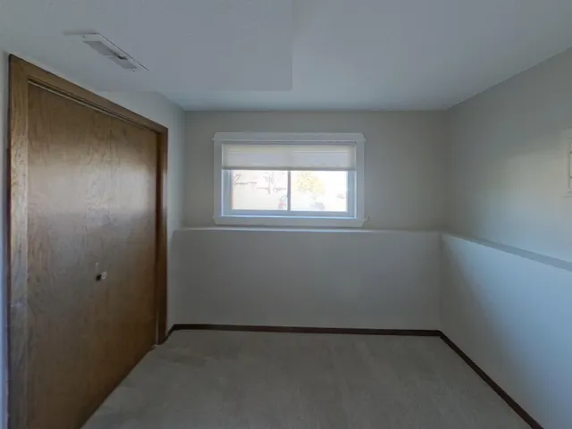 $2,629 | 1701 116th Street East, Burnsville, MN 55337