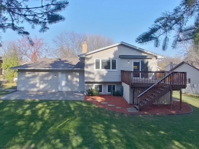 $2,629 | 1701 116th Street East, Burnsville, MN 55337