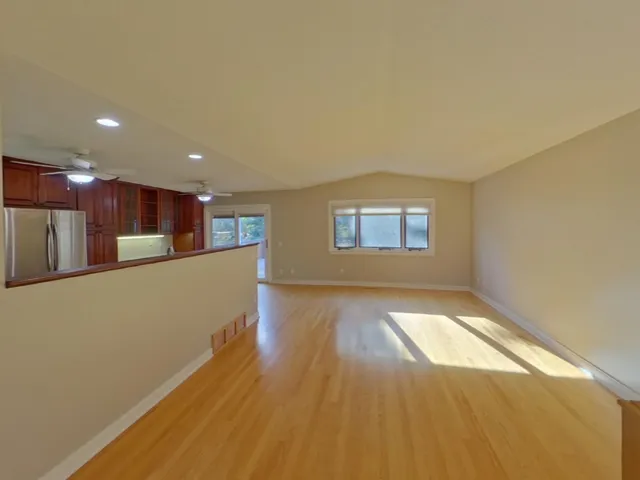 $2,629 | 1701 116th Street East, Burnsville, MN 55337