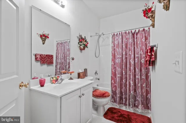 $599,900 | 5417 East Rich Mountain Way, Fredericksburg, VA 22407