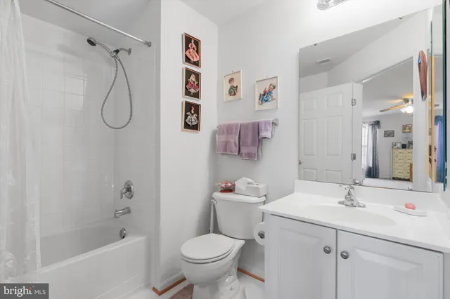 $599,900 | 5417 East Rich Mountain Way, Fredericksburg, VA 22407