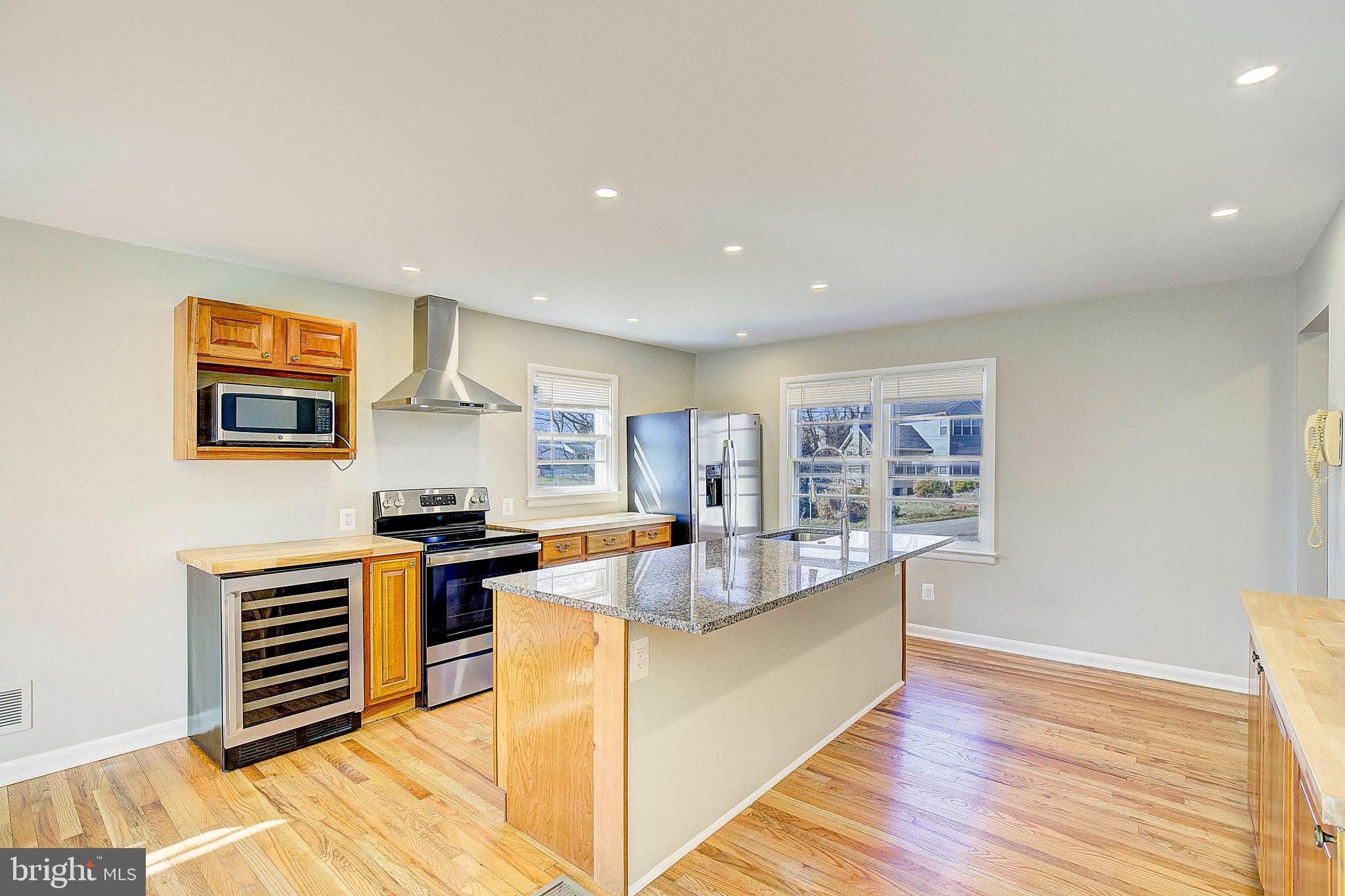 1243 Turkey Point Road Edgewater, MD 21037 - Photo 10 of 44
