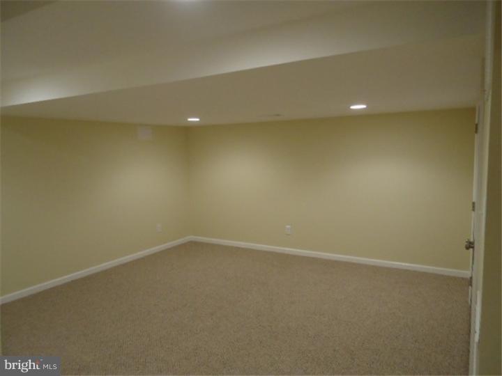 848 West Rolling Road Springfield, PA 19064 - Photo 22 of 25