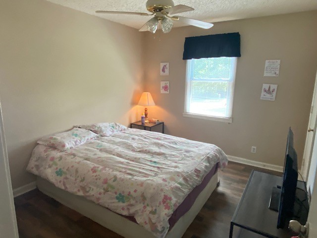 703 Kingsbury Road Clarksville, TN 37040 - Photo 9 of 26 Gallery Image 9