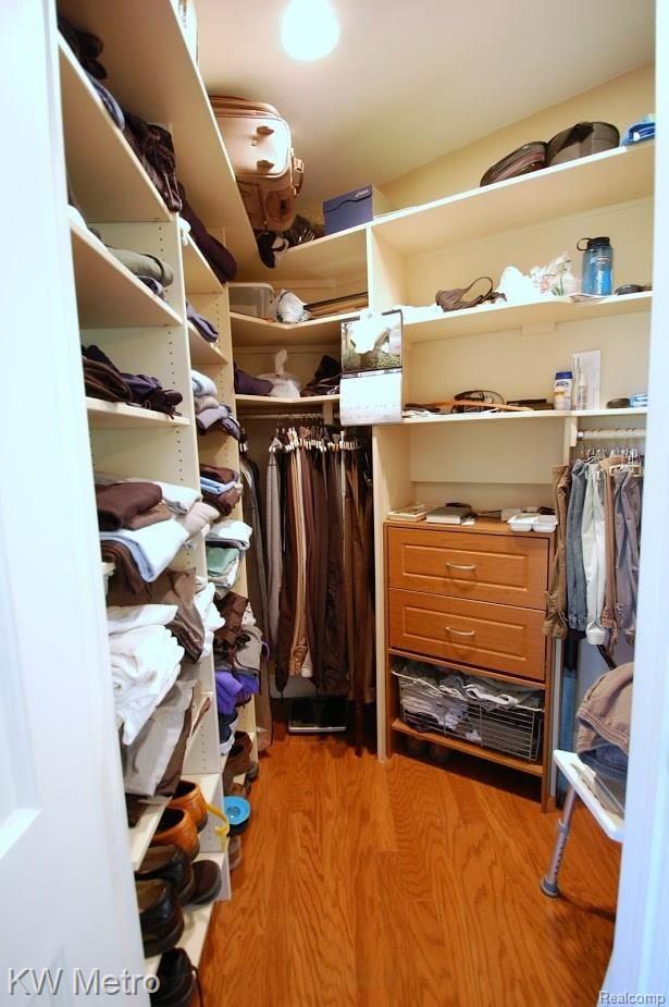 70600 Dequindre Road Romeo, MI 48065 - Photo 15 of 25 Dequindre Master Closet