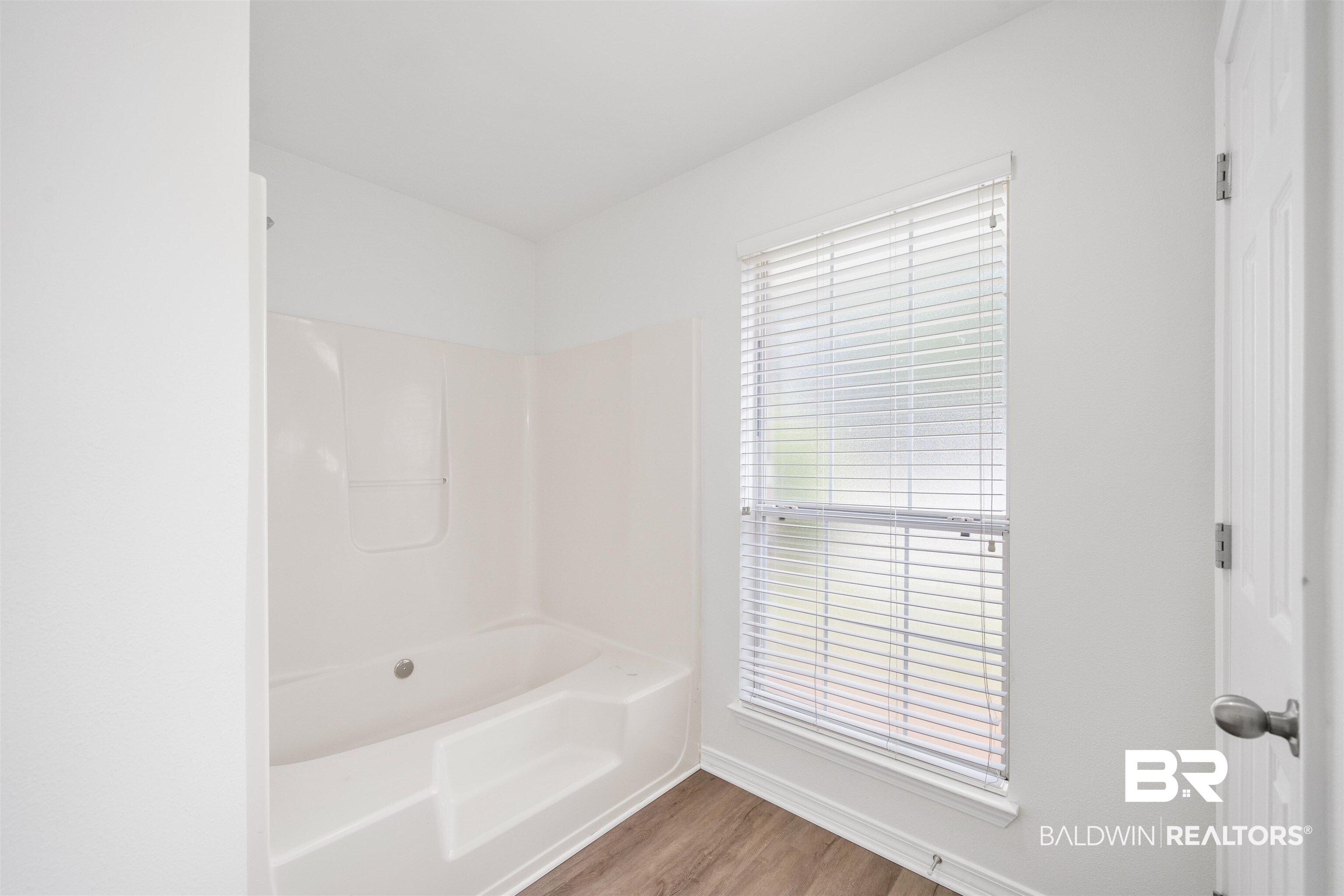 16063 Mansion Street Foley, AL 36535 - Photo 12 of 31 Primary suite