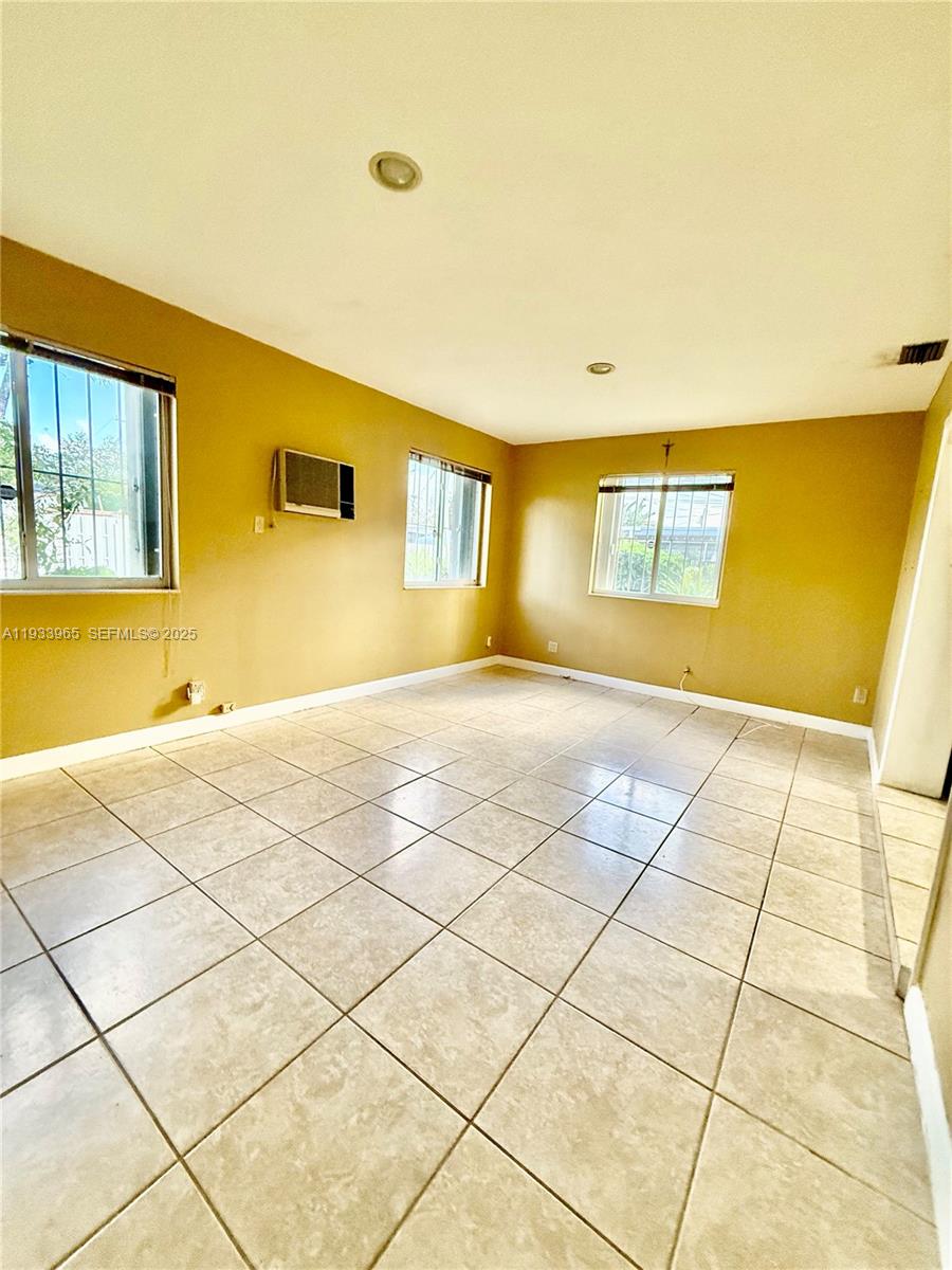 2801 Southwest 92nd Court Miami, FL 33165 - Photo 14 of 32 Spacious Family Room