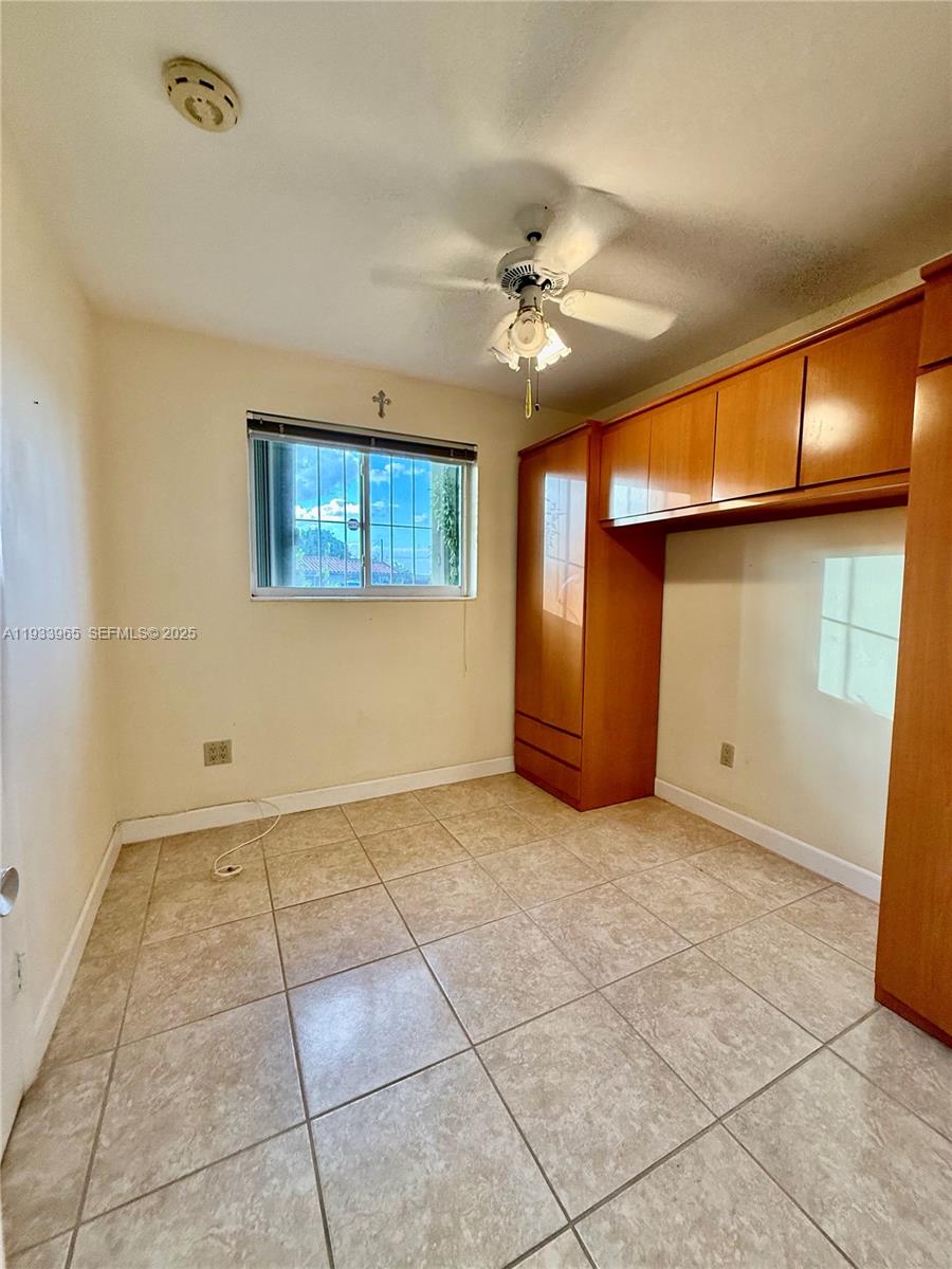 2801 Southwest 92nd Court Miami, FL 33165 - Photo 24 of 32 Bedroom #3