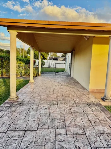 $699,000 | 2801 Southwest 92nd Court, Miami, FL 33165