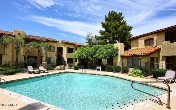 $2,300 | 7008 East Gold Dust Avenue, Unit 124, Paradise Valley, AZ 85253